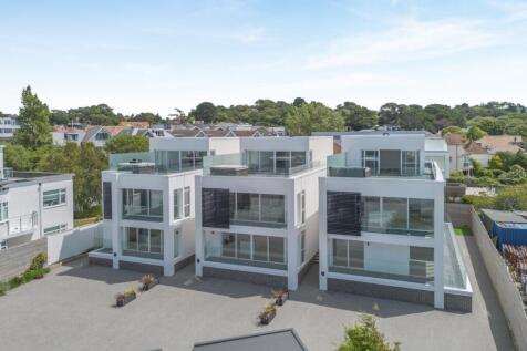 15 Salterns Way