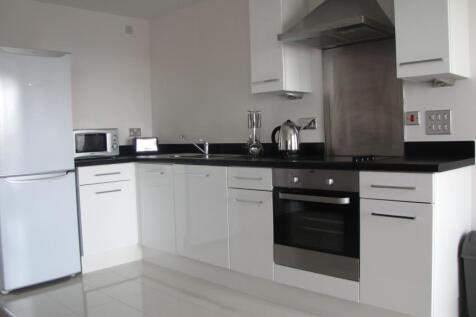 Eight8 Property are able to offer this light and spacious studio apartment at the ever popular Hive building.
Available September 2026, call now to arrange a viewing.