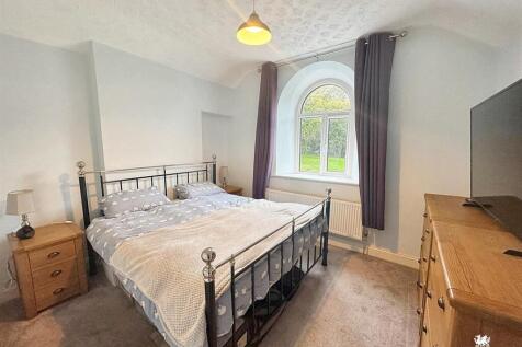 WhatsApp Image 2025-10-01 at 14.45.52.jpg