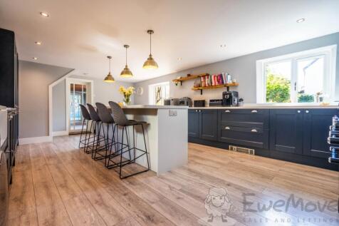 Kitchen-Breakfast Room