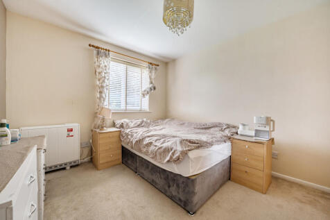 1377269-8-691c416...