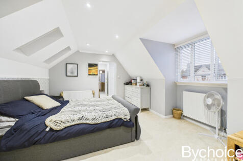 CAM05454G0-PR0070-STILL031