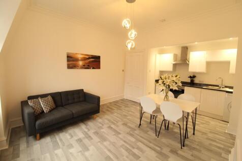 Lounge - Kitchen