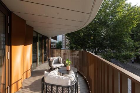 vb5504942_Triptych_1_07_015_3200x2134-2560x1440.jp