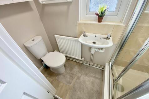 FIRST FLOOR FLAT 2