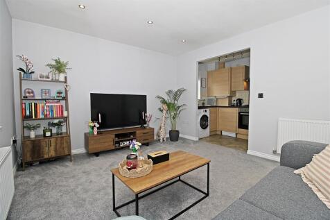 Living / Dining Room