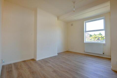 Living Room 1.jpg