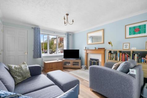 7-web-or-mls-78 WOODBURY ROAD FINISHED EDITS-3