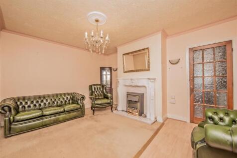 Living Room: