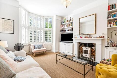 This beautifully renovated period ground floor garden property offers two double bedrooms, classic high ceilings, and well-crafted internal combinations of original, modern and reclaimed fixtures and