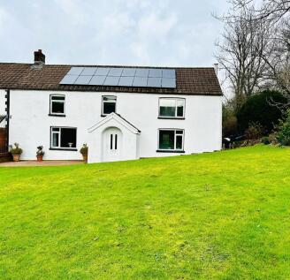 4 Bedroom Semi-Detached in CF38 1SN