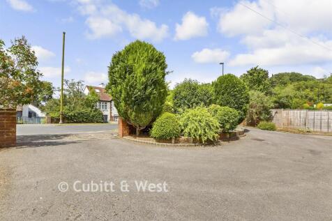 Driveway/Parking