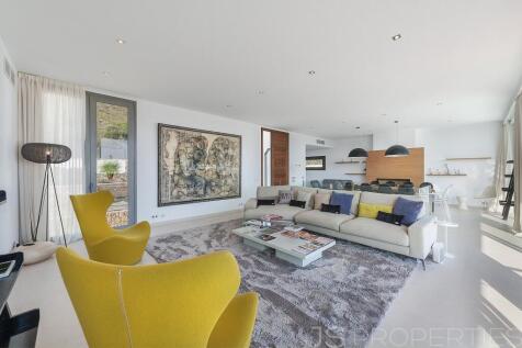 Villa in Puerto Pollensa with Tourists license