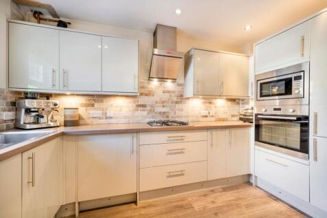 Fitted Kitchen