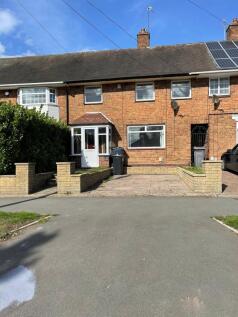 4 bed terraced house to rent Court Oak, Birmingha