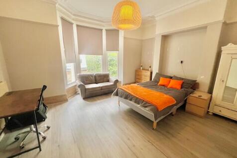 7 Bedroom Terraced in LS6 1AH