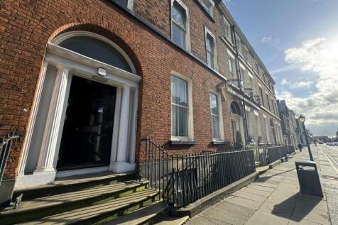 8 Bedroom Flat in L1 9EN