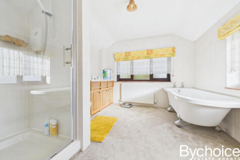 CAM05454G0-PR0080-STILL004