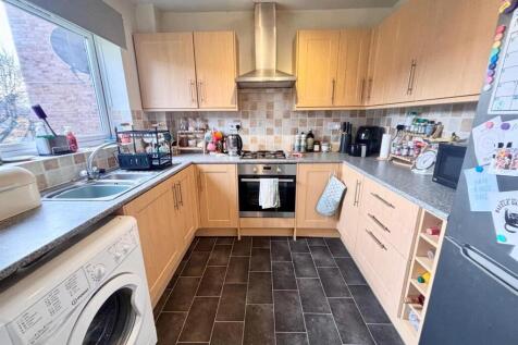 kitchen 1.jpg