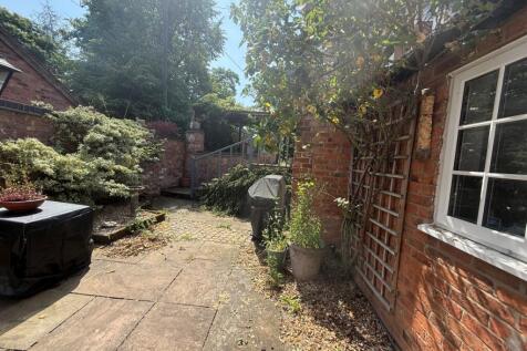 Patio 2