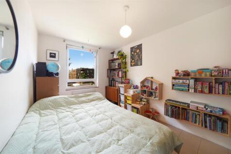 Flat 13, 2 Gautrey Road - Km8o9qW5kt4jr3WtzqSV.jpg