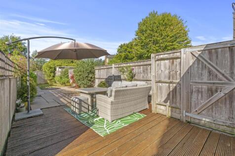 66 Totteridge Avenue, HP13 6XJ-11.jpg