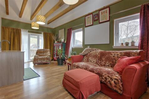 Kitchen /Living Area