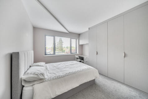 1304645-18-6849c4...