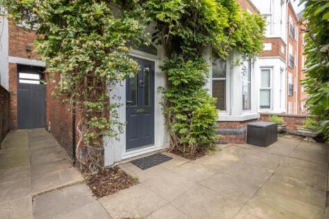 67 Albert Street, Rugby