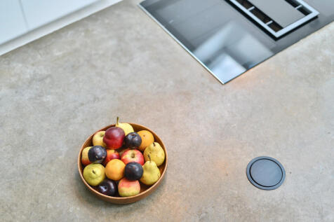 1310935-20-685c45...