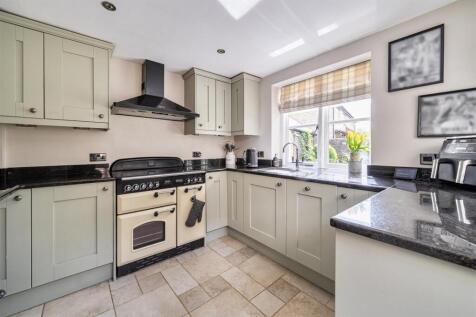 Ivy House, 10 Station Road, Helmdon (10).jpg