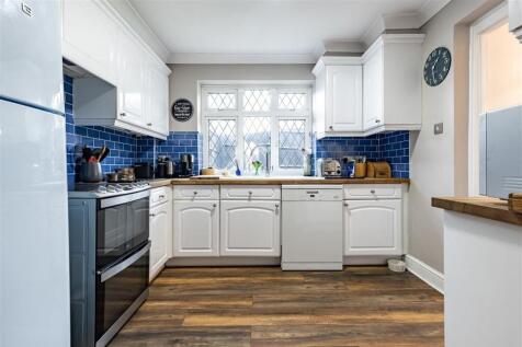 15 Upper Swaines (32).jpg