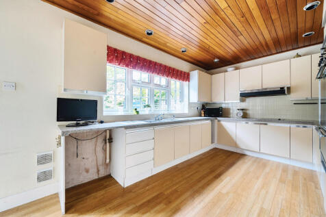 1300089-23-683990...