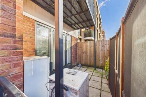 103 East Street, Bedminster, Bristol BS3 4EX | Fre