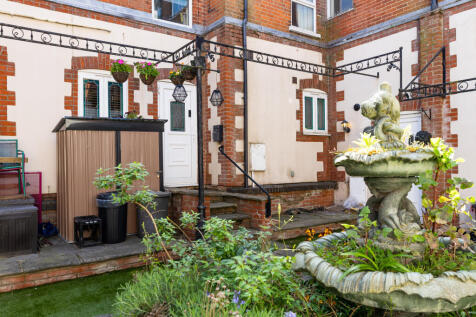Property Image 16