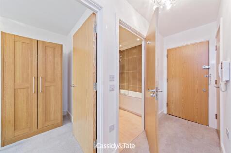 38 Serra House-012.jpg