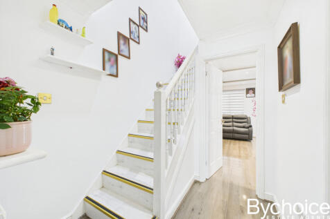 CAM05454G0-PR0063-STILL007