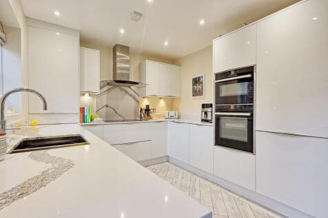 IMG_5668_69_70_ea...