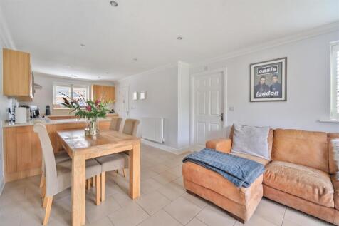 14 Kennel Lane, Paulerspury (13).jpg