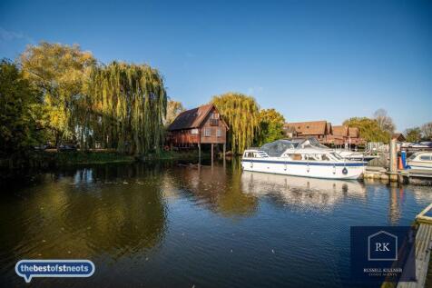 Buckden Marina.