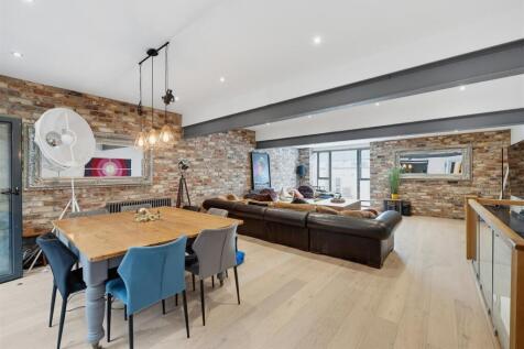 Lounge/Diner