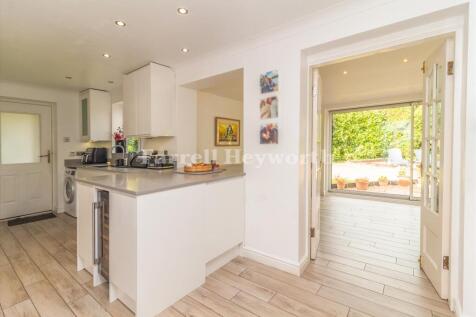 Kitchen image 2