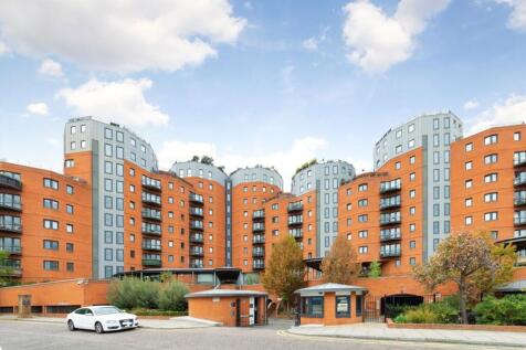 A bright and spacious one-bedroom apartment set within the sought-after New Atlas Wharf development. This well-presented home offers a generous reception room with views across the park and the River