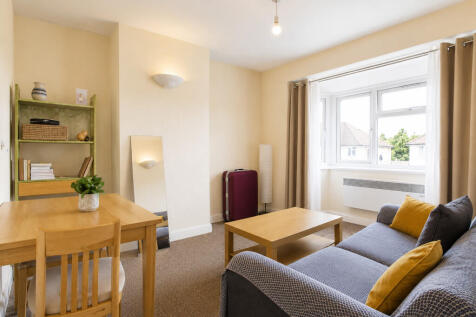 Living Room - Ang...
