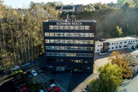 Office to rent in ringinglow