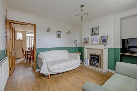 Reception Room-1.jpg