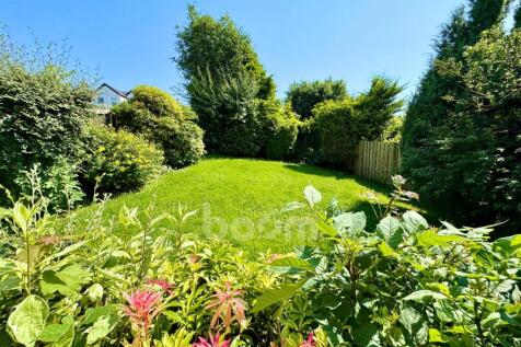 Westpark Wynd, Dalry rear garden