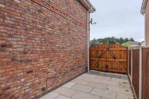 12 Beechfields-028.jpg
