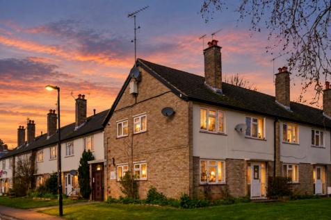 16 Powis Close Sunset photo