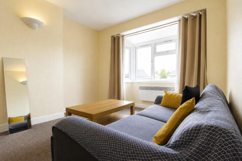 Living Room - Ang...